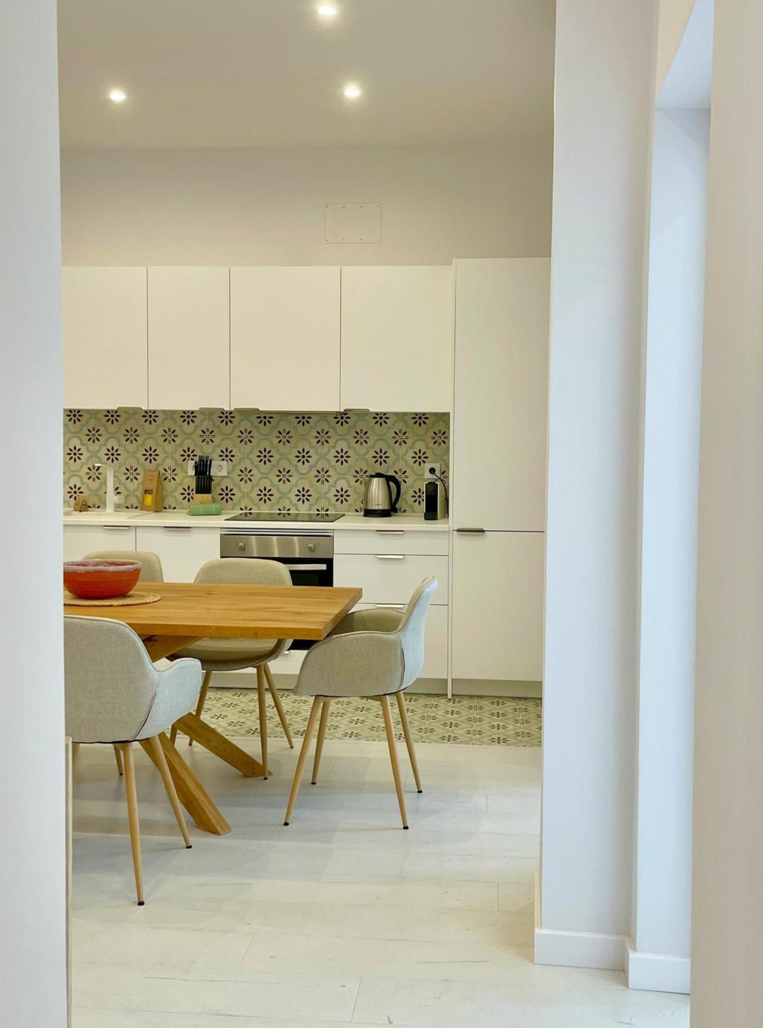 Piso Familiar Con Tres Habitaciones En La Goleta Málaga Exterior foto
